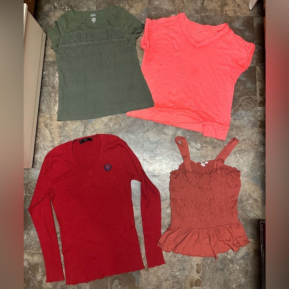 4x bundle of Large Tops